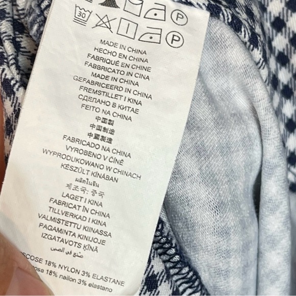 Michael Kors Gingham Stretch Capris - Picture 4 of 5